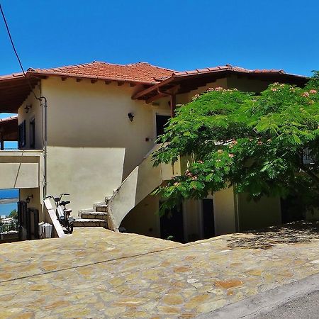 Lefkothea Apartments Frinion Bagian luar foto