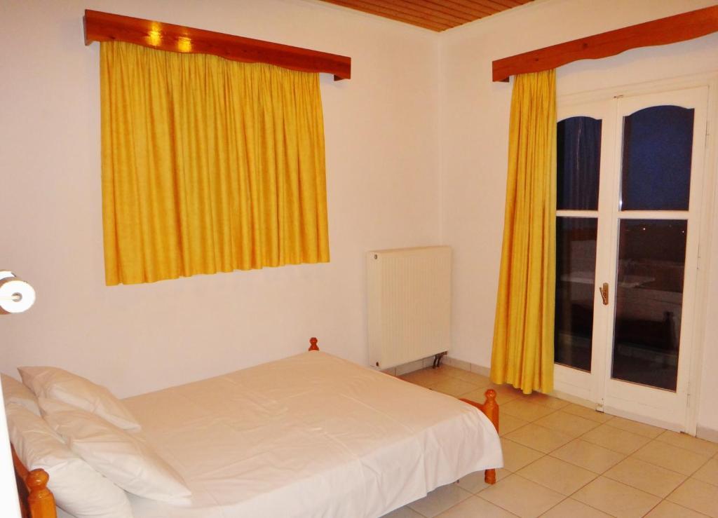 Lefkothea Apartments Frinion Bagian luar foto